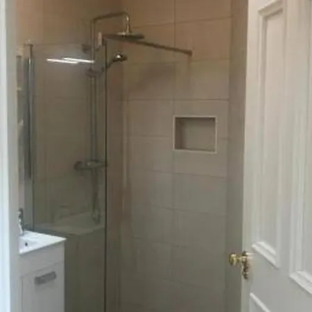 Woodland Retreat - 3 Bedroom House * קאהיר