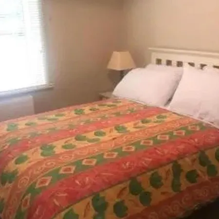 Woodland Retreat - 3 Bedroom House *