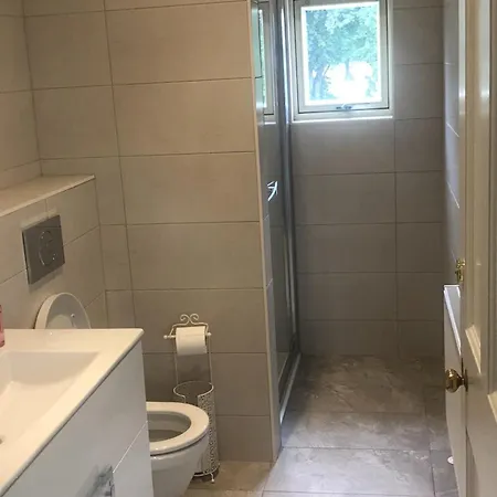 בית נופש Woodland Retreat - 3 Bedroom House